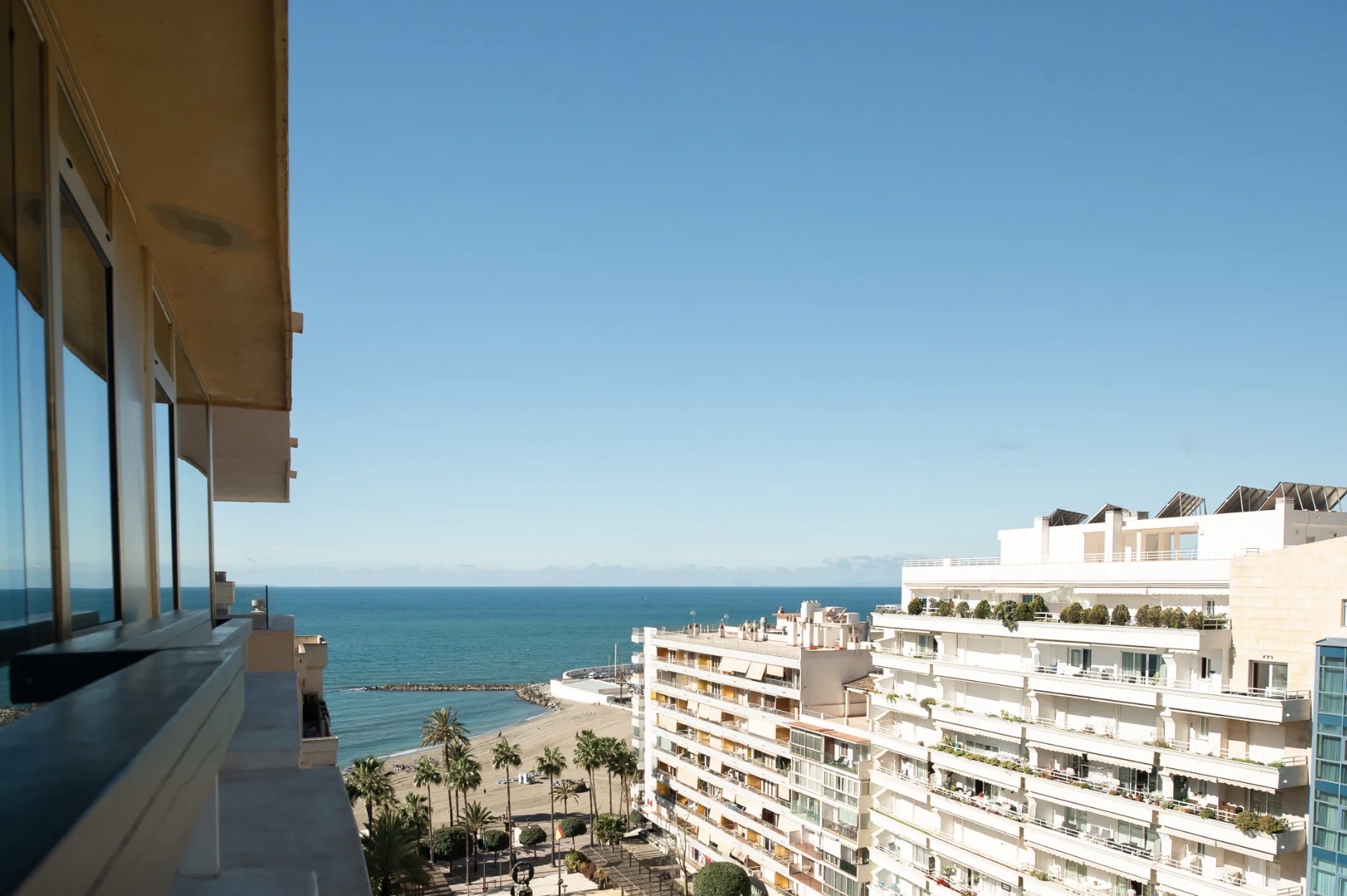 https://marbella-cribs.com/wp-content/uploads/2023/04/Apartment-for-sale-in-Marbella-City-Spain.jpg