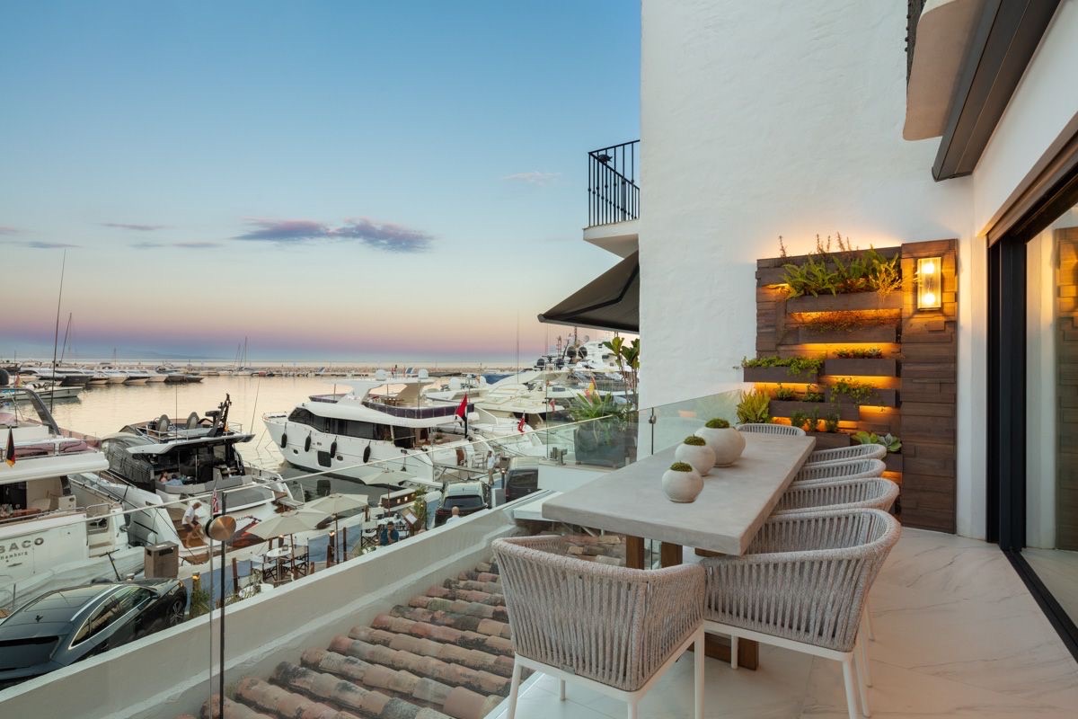 https://marbella-cribs.com/wp-content/uploads/2023/04/Apartment-for-sale-in-Puerto-Banus-Spain.jpg