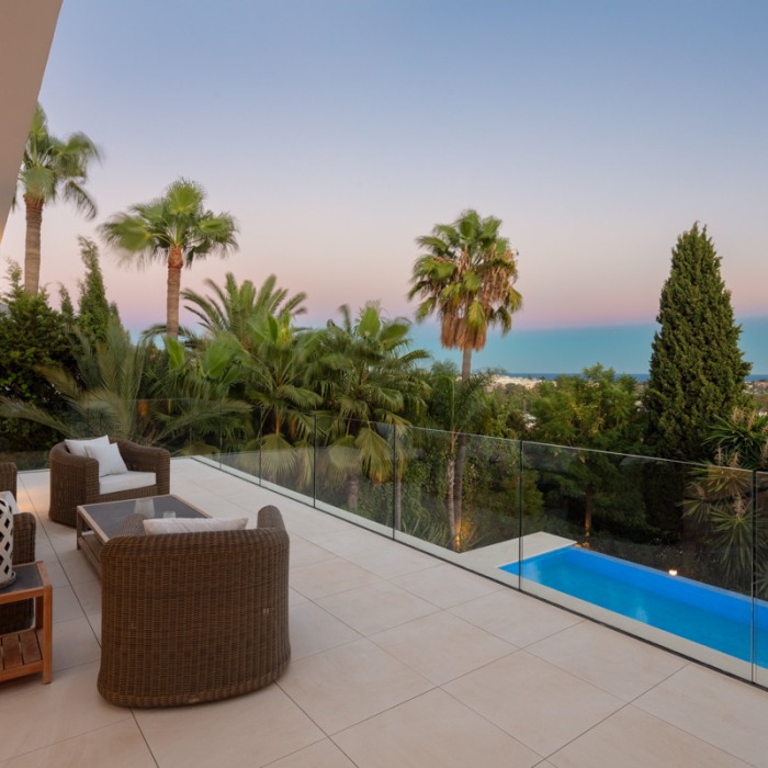 Villa de Golf avec Vue Mer et 5 Chambres à La Cerquilla à Nueva Andalucia | Image 10