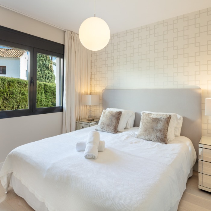 Completely Refurbished 5 Bedroom Villa in Nueva Andalucia | Image 21