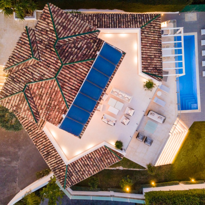 Villa de 5 Chambres Entièrement Rénovée à Nueva Andalucia | Image 36