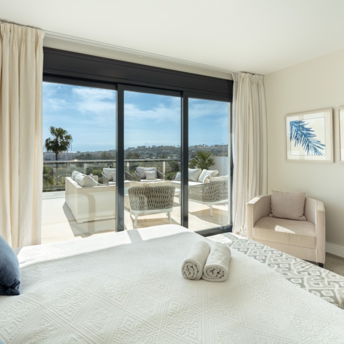 Completely Refurbished 5 Bedroom Villa in Nueva Andalucia | Image 4