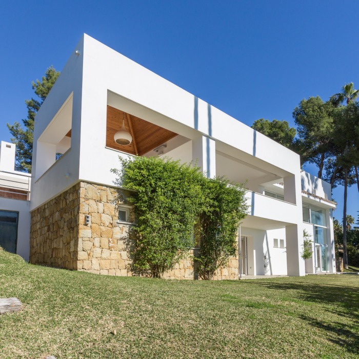 Fantástica Villa de 6 Dormitorios en Nagüeles, Milla de Oro de Marbella | Image 20