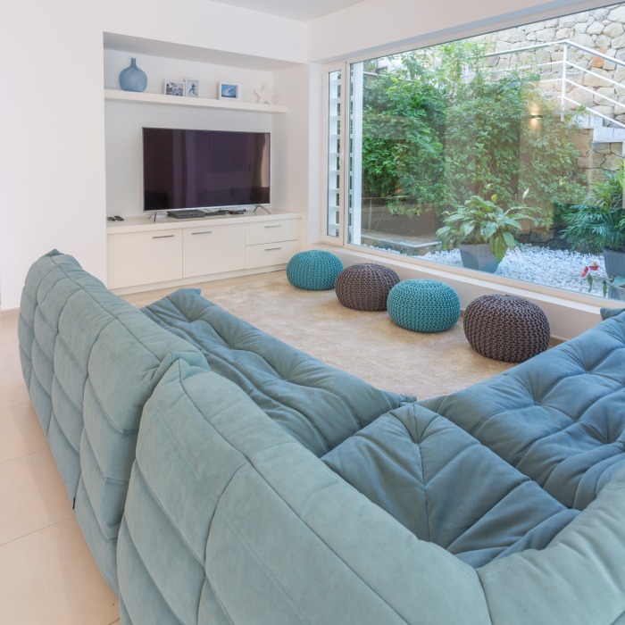Fantastic 6 Bedroom Villa in Nagüeles, Marbella Golden Mile | Image 2