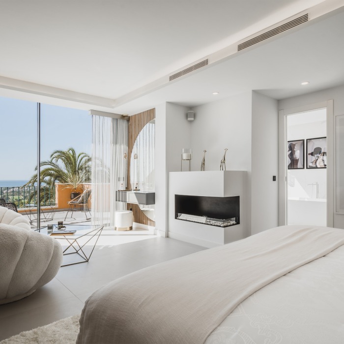 Panoramic Sea View 3 Bedroom Duplex Penthouse at Les Belvederes in Nueva Andalucia | Image 47