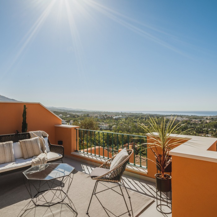 Panoramic Sea View 3 Bedroom Duplex Penthouse at Les Belvederes in Nueva Andalucia | Image 11