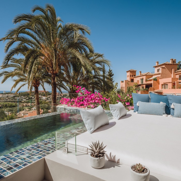 Panoramic Sea View 3 Bedroom Duplex Penthouse at Les Belvederes in Nueva Andalucia | Image 39