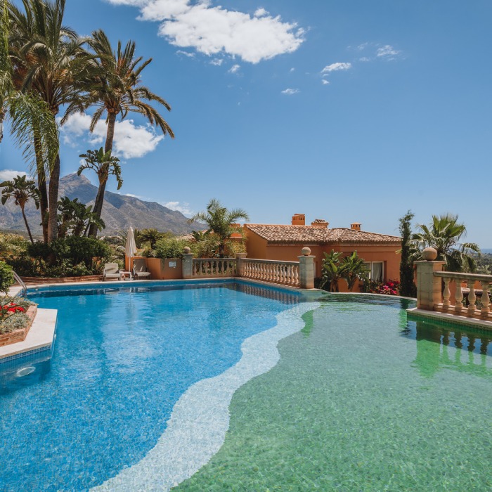 Panoramic Sea View 3 Bedroom Duplex Penthouse at Les Belvederes in Nueva Andalucia | Image 15