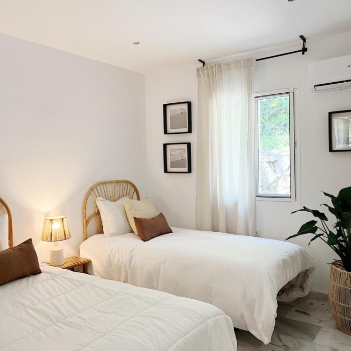 Bohemian Style Modern 4 Bedroom Villa in Nueva Andalucia | Image 46