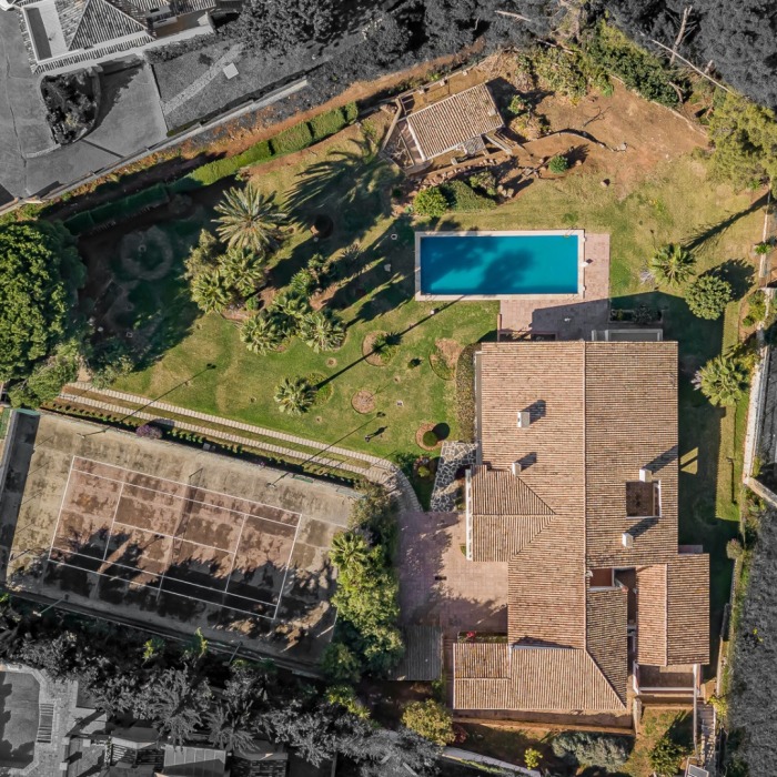 Villa de 7 Chambres avec Vue Mer et Tennis à El Mirador au Centre de Marbella | Image 5