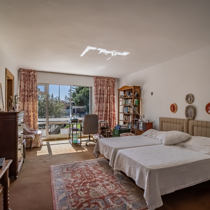 Sea View 7 Bedrooms Villa with Tennis in El Mirador in the Center of Marbella | Image 21