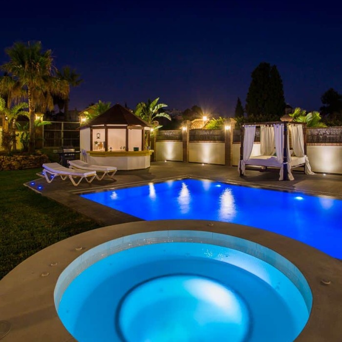 Luxe et Atypique Villa de 14 Chambres à Marbella Golden Mile | Image 17