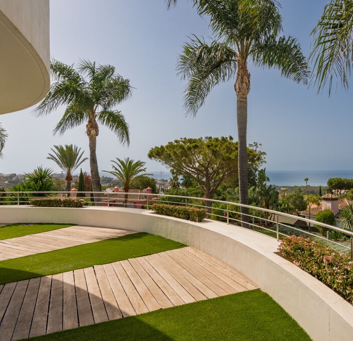 Modern 7 Bedroom Villa with Tennis in Hacienda Las Chapas, Marbella East | Image 8