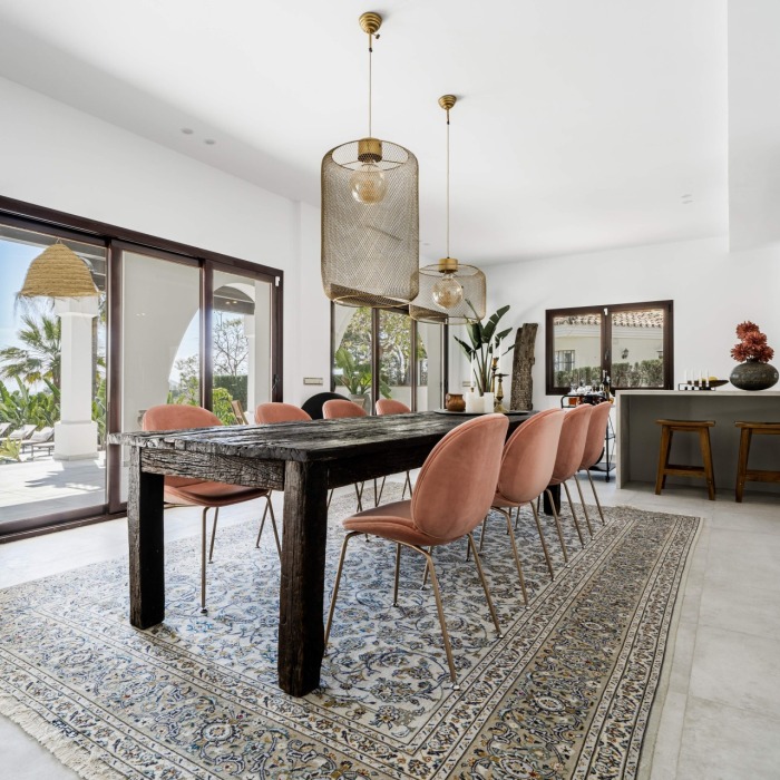 Tastefully Renovated Charming 5 Bedroom Villa in Hacienda Las Chapas, Marbella East | Image 11