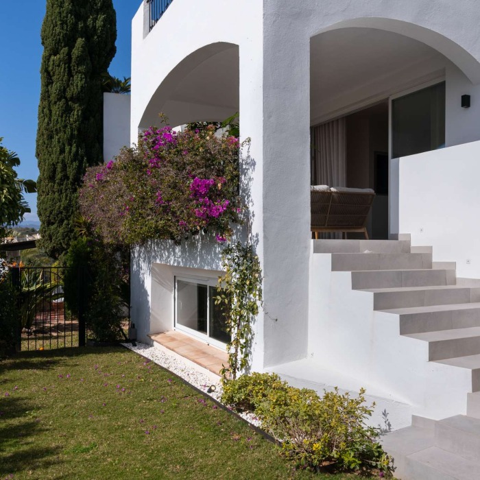 Newly Renovated Contemporary Style 3 Bedroom Townhouse in Club Sierra, Marbella Golden Mile | Image 88