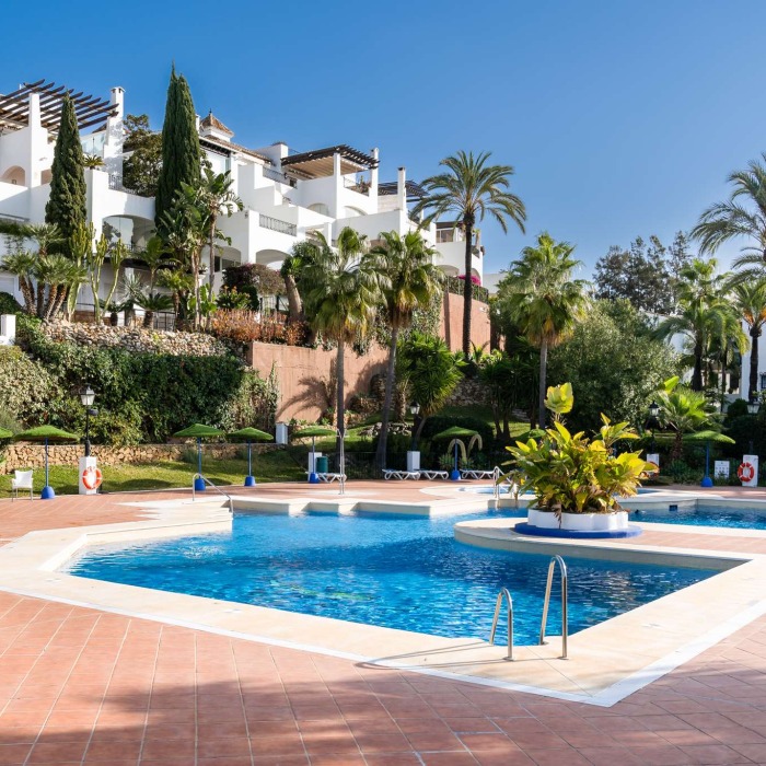 Newly Renovated Contemporary Style 3 Bedroom Townhouse in Club Sierra, Marbella Golden Mile | Image 89