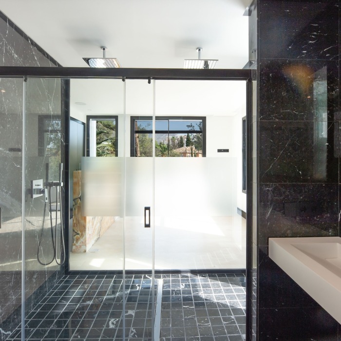 Designed 5 Bedroom Beachside Villa in Marbella Golden Mile | Image 6