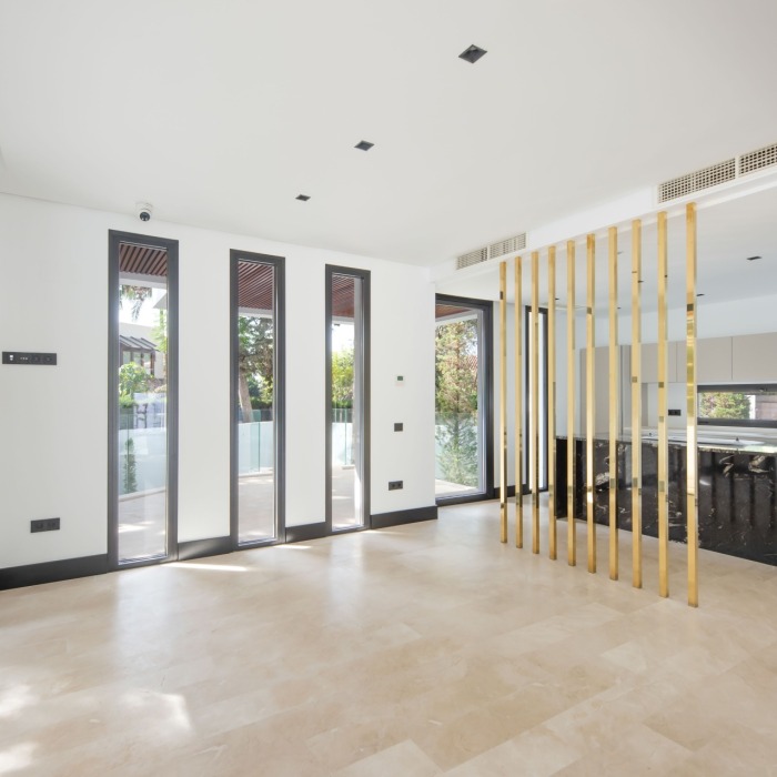 Designed 5 Bedroom Beachside Villa in Marbella Golden Mile | Image 19