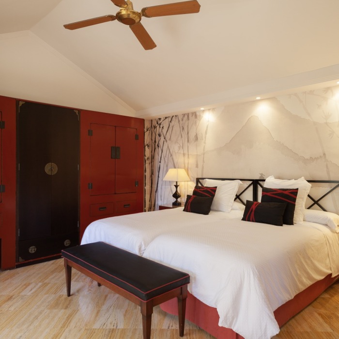 Amazing 8 Bedroom Villa Bambu 1 & 2 in Los Verdiales, Marbella Golden Mile | Image 7