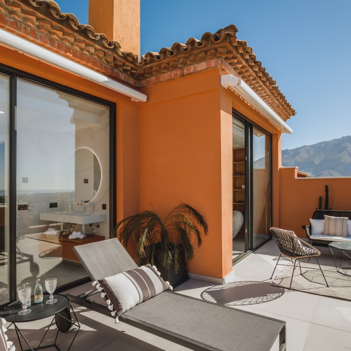 Panoramic Sea View 3 Bedroom Duplex Penthouse at Les Belvederes in Nueva Andalucia | Image 12