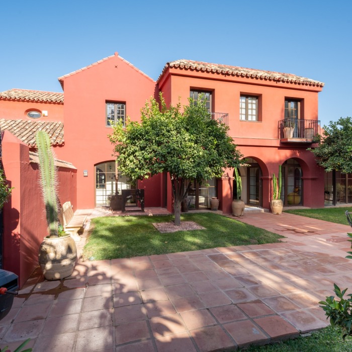 Magnifique Villa Espagnole de 7 Chambres à El Madronal, Benahavis | Image 6