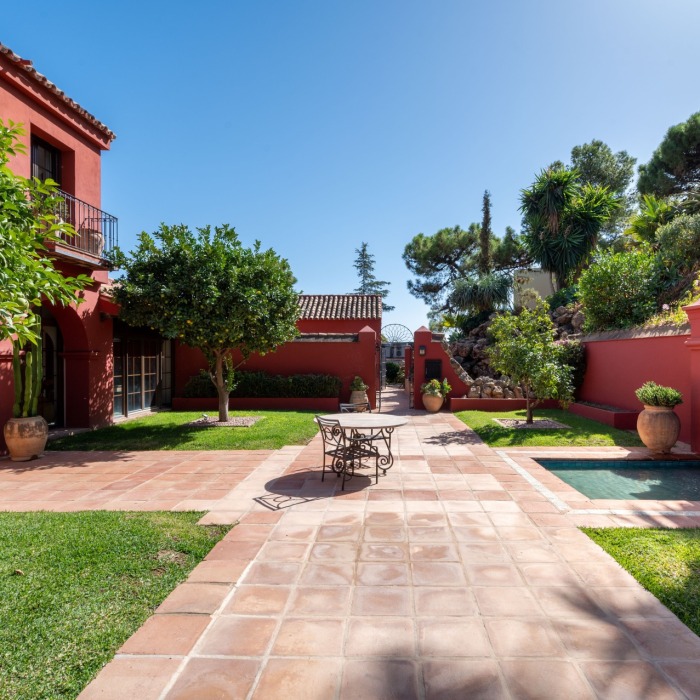 Magnifique Villa Espagnole de 7 Chambres à El Madronal, Benahavis | Image 7