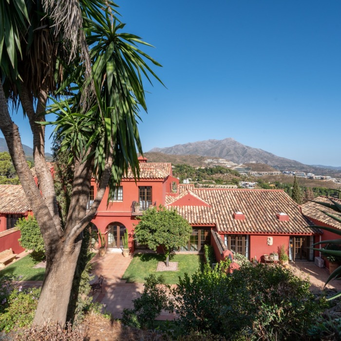 Magnifique Villa Espagnole de 7 Chambres à El Madronal, Benahavis | Image 3