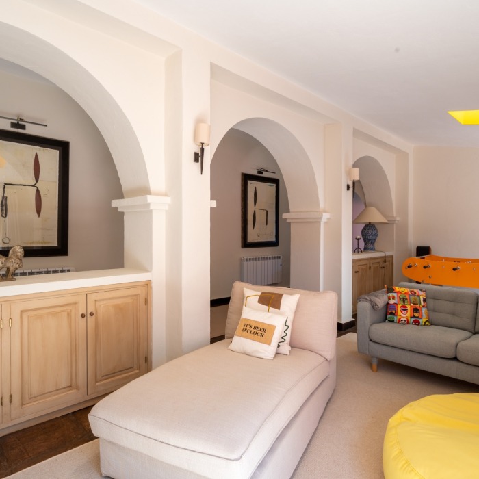 Stunning 7 Bedroom Spanish Villa in El Madronal, Benahavis | Image 13