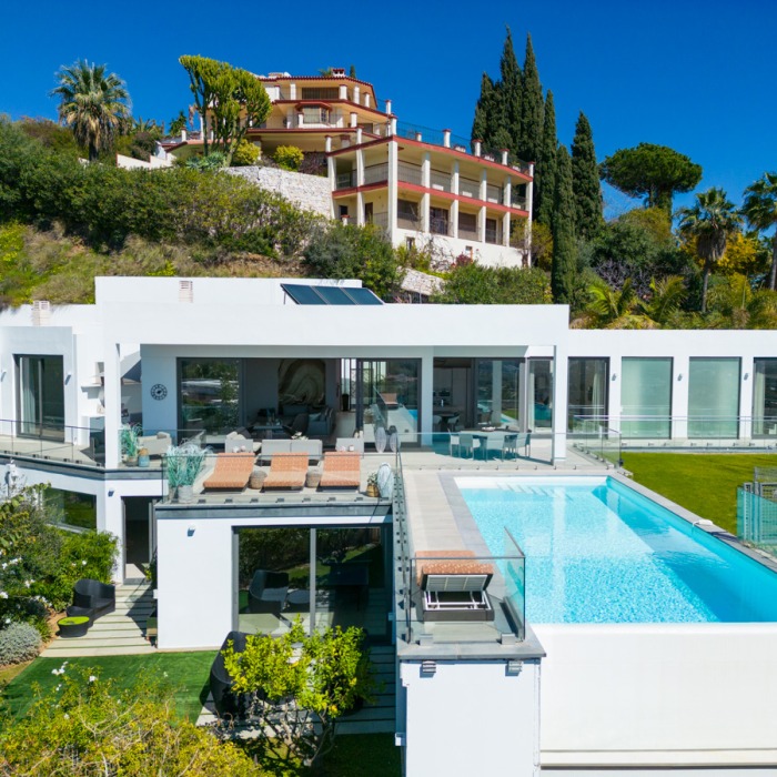 Luxueuse Villa avec Vue Mer Panoramique de 7 Chambres à El Herrojo à Benahavis | Image 13