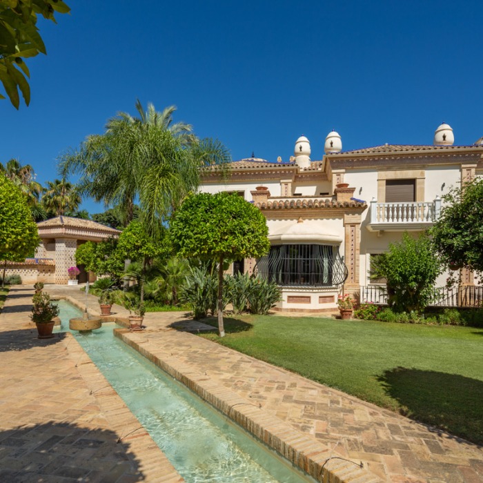 Unique 7 Bedroom Mansion with Panoramic Sea Views in Sierra Blanca, Marbella Golden Mile | Image 14