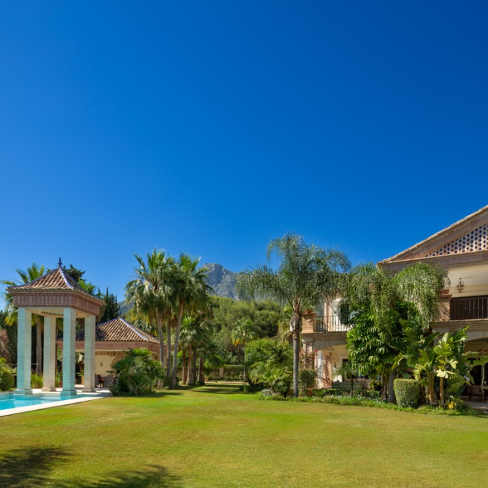 Unique 7 Bedroom Mansion with Panoramic Sea Views in Sierra Blanca, Marbella Golden Mile | Image 17