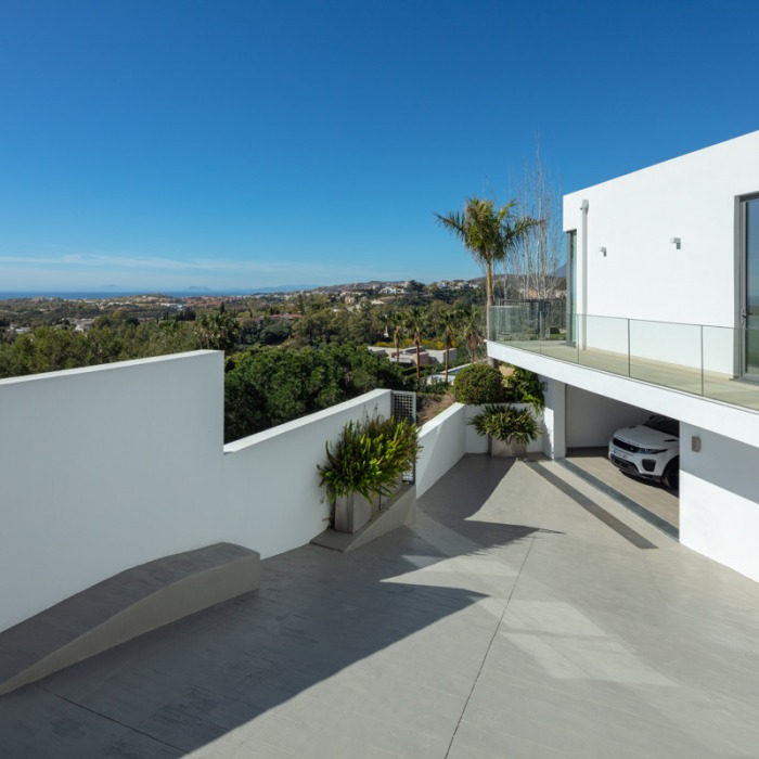 Luxueuse Villa avec Vue Mer Panoramique de 7 Chambres à El Herrojo à Benahavis | Image 20