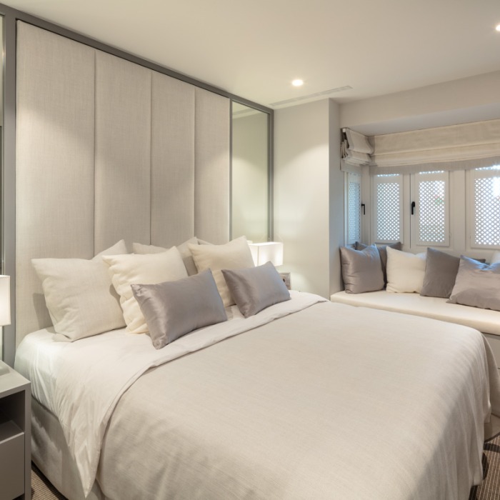 Modern 4 Bedroom Penthouse in Puente Romano in Marbella Golden Mile | Image 17