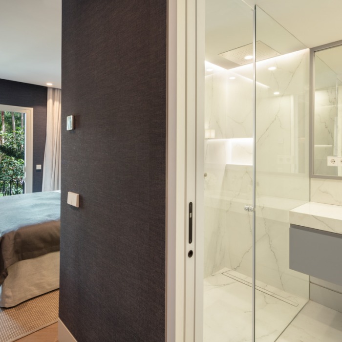 Modern 4 Bedroom Penthouse in Puente Romano in Marbella Golden Mile | Image 14