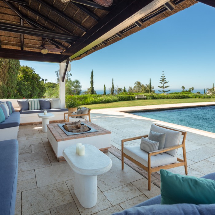 Emblematic 16 Bedroom Villa in Marbella Golden Mile | Image 16