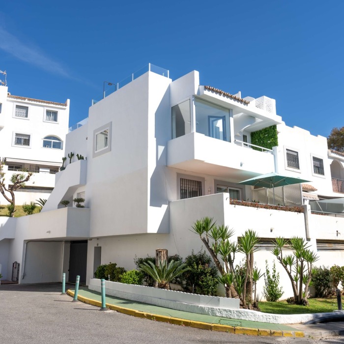 Penthouse Scandinave élégant de 3 Chambres avec Terrasse sur le Toit à Nueva Andalucia | Image 6