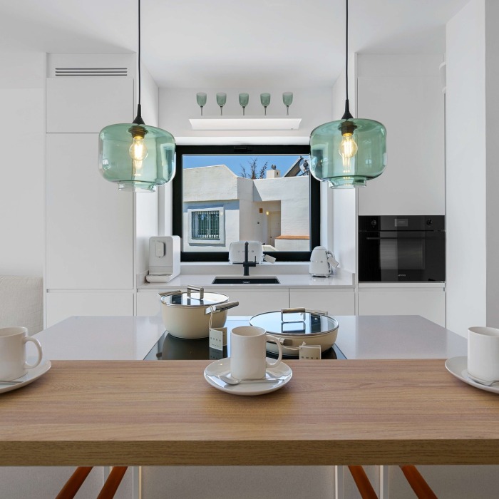 Penthouse Scandinave élégant de 3 Chambres avec Terrasse sur le Toit à Nueva Andalucia | Image 25