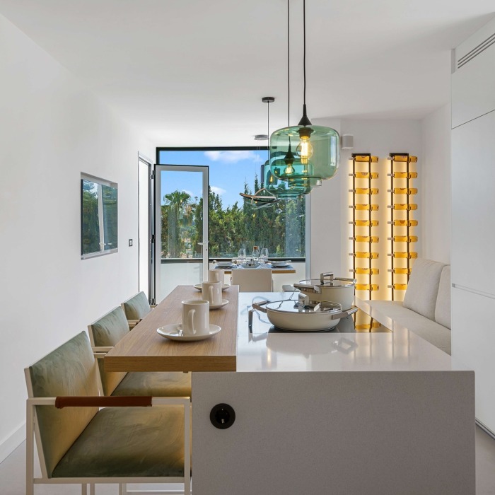 Stylish Scandinavian 3-bed penthouse with rooftop terrace in Nueva Andalucia | Image 26