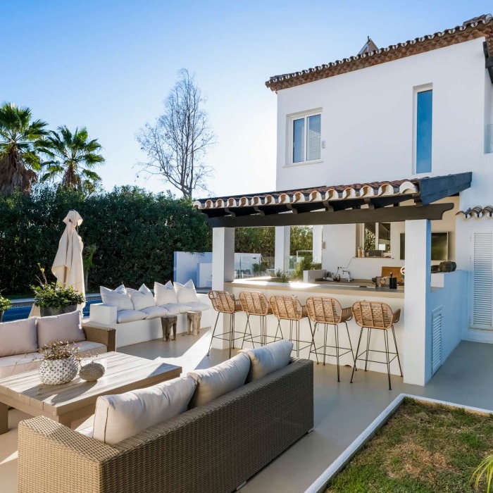 Villa Luxueuse de 4 Chambres de Style Andalouse à 4 Chambres au Marbella Country Club à Nueva Andalucia | Image 4
