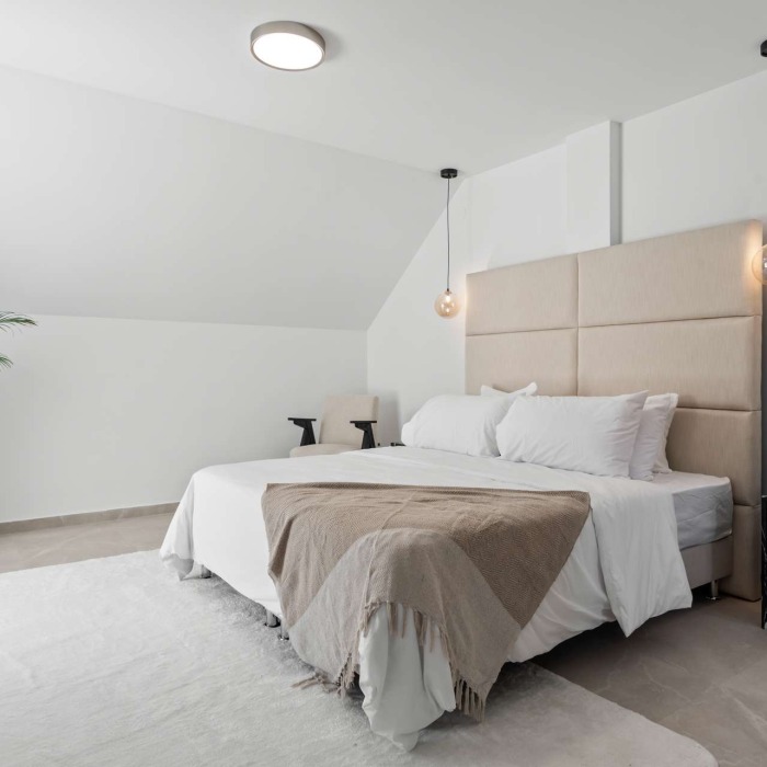 Duplex Penthouse Moderne de 3 Chambres avec Deux Terrasses à Nueva Andalucia | Image 15