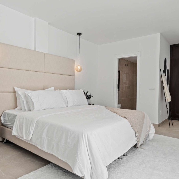 Duplex Penthouse Moderne de 3 Chambres avec Deux Terrasses à Nueva Andalucia | Image 17