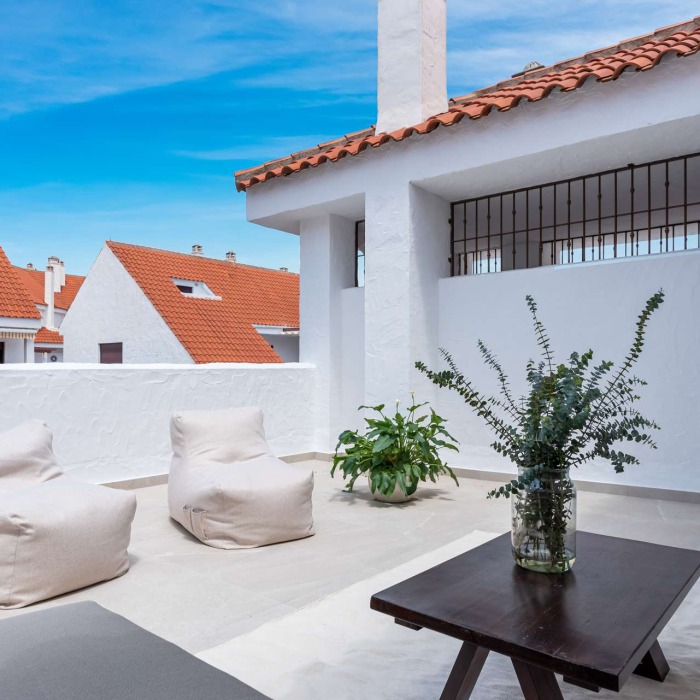 Duplex Penthouse Moderne de 3 Chambres avec Deux Terrasses à Nueva Andalucia | Image 7