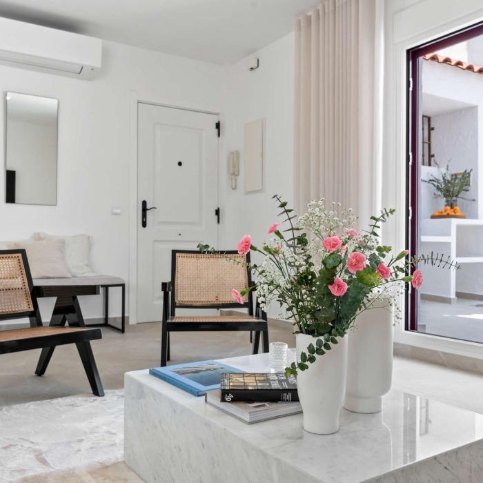 Modern 3 Bedroom Duplex Penthouse with Two Terraces in Nueva Andalucia | Image 29