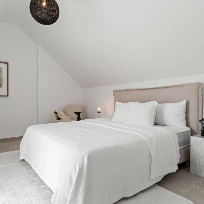 Duplex Penthouse Moderne de 3 Chambres avec Deux Terrasses à Nueva Andalucia | Image 32