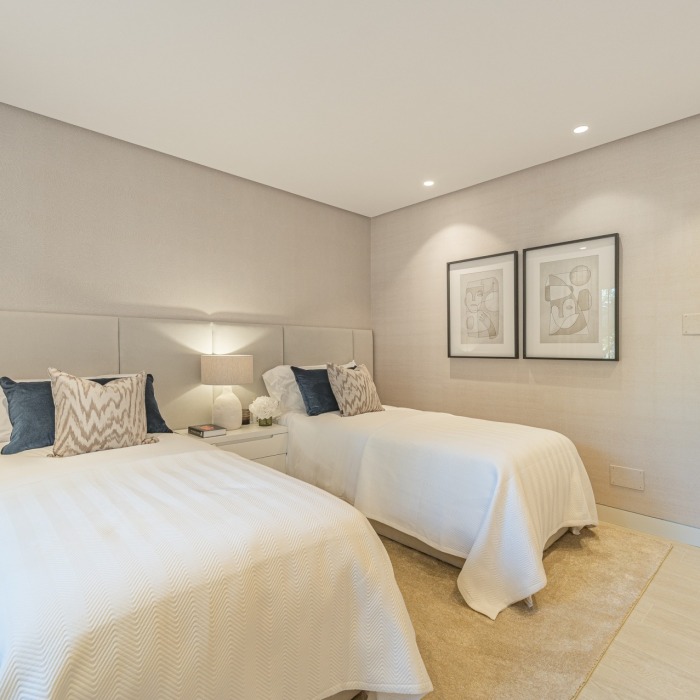 Impressive 3 bedroom Ground Floor Apartment in Puente Romano, Marbella Golden Mile | Image 23