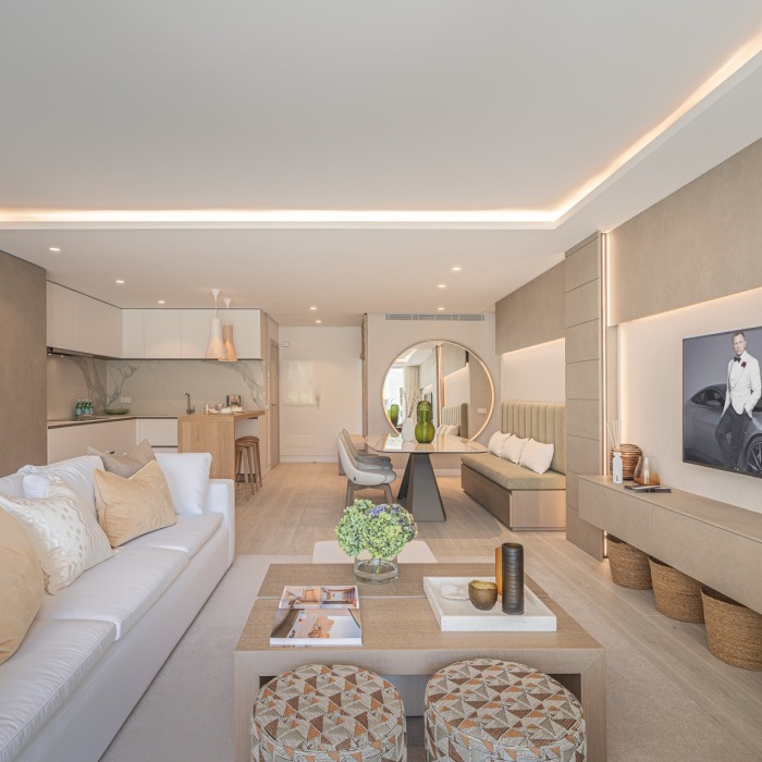 Impressive 3 bedroom Ground Floor Apartment in Puente Romano, Marbella Golden Mile | Image 42