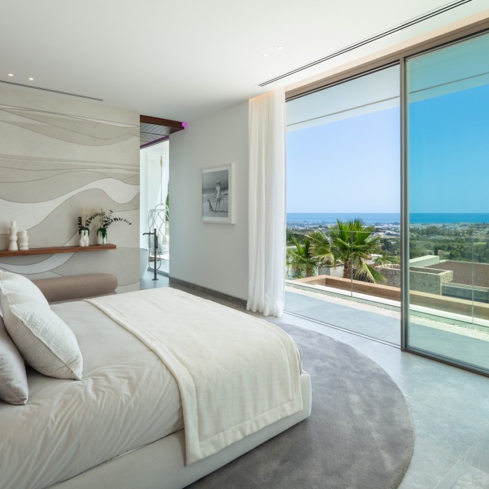 Modern Masterpiece 6 Bedroom Villa in La Quinta in Benahavis | Image 34