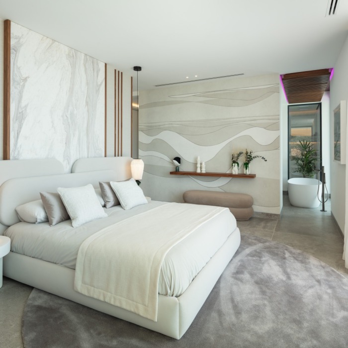 Modern Masterpiece 6 Bedroom Villa in La Quinta in Benahavis | Image 62