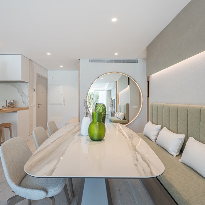 Impressive 3 bedroom Ground Floor Apartment in Puente Romano, Marbella Golden Mile | Image 25