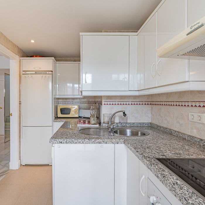 2 Bedroom Duplex Penthouse in Los Naranjos de Marbella, Nueva Andalucia | Image 14
